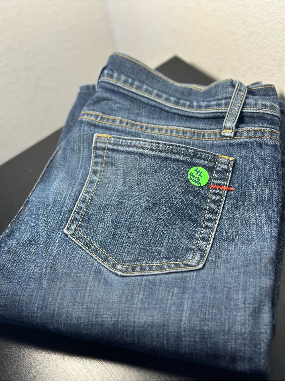 GAP 1969 4L Women’s Mid-Blue Denim Jeans
